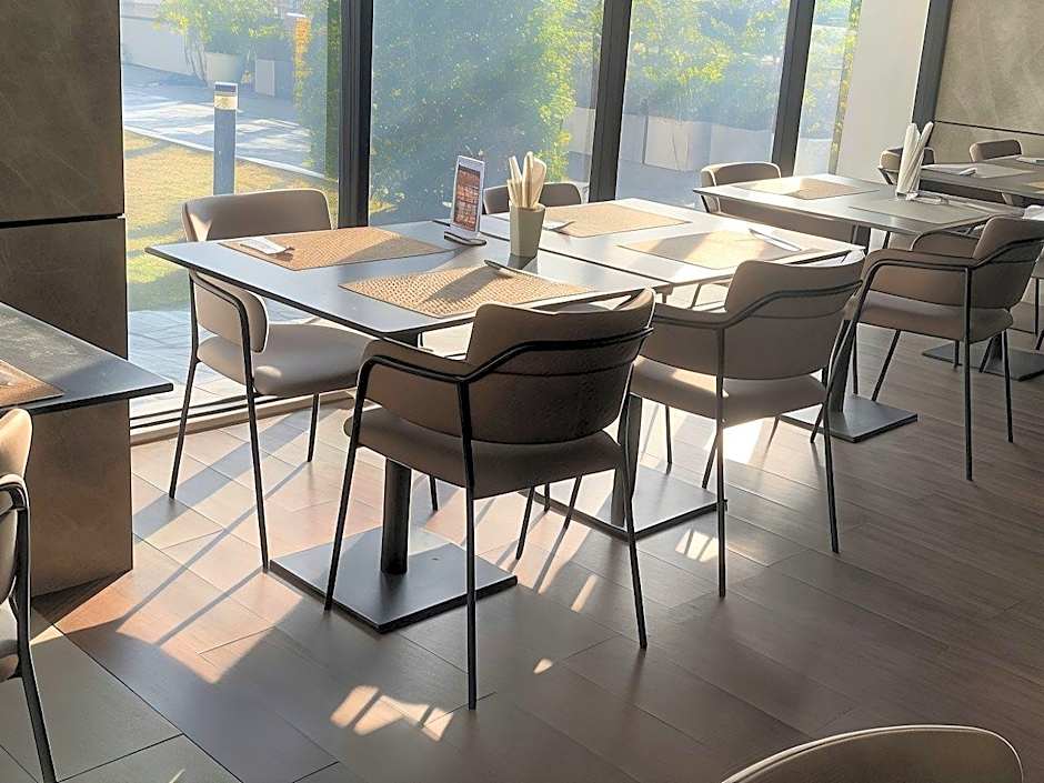 KOS Hotel Suvarnabhumi Airport