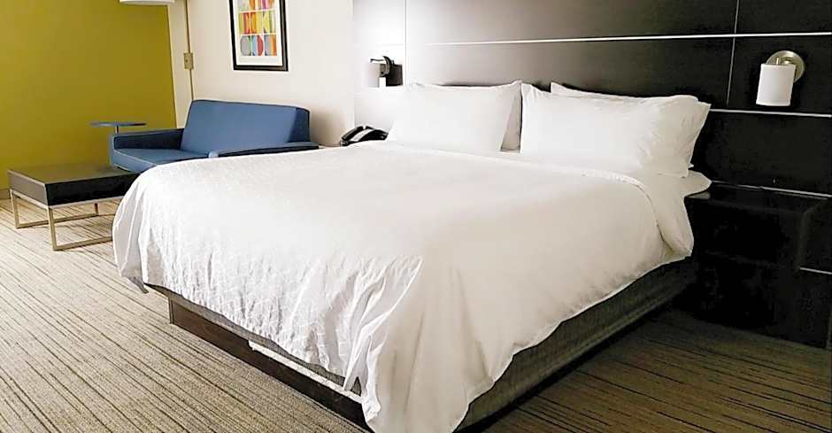 Holiday Inn Express & Suites Troy By IHG