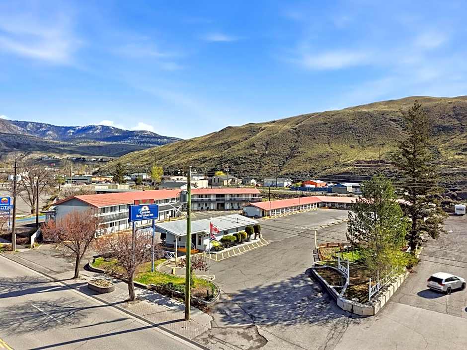 Canadas Best Value Desert Inn & Suites Cache Creek