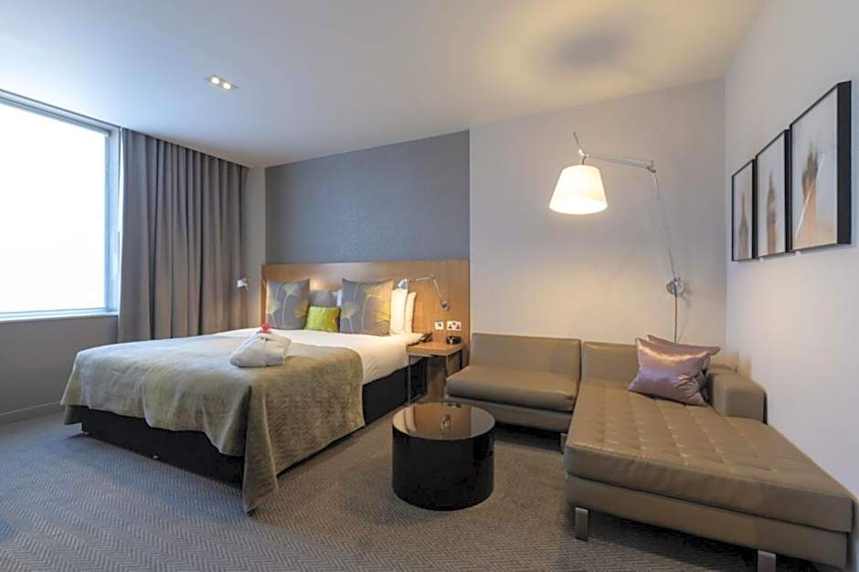 Apex Temple Court Hotel