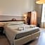 La Collegiata Guest House