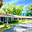 Elk Rapids Lakeshore Inn