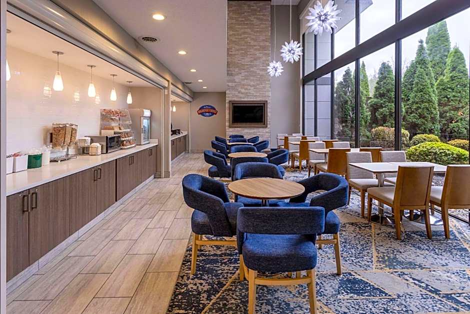 Baymont by Wyndham White Plains - Elmsford