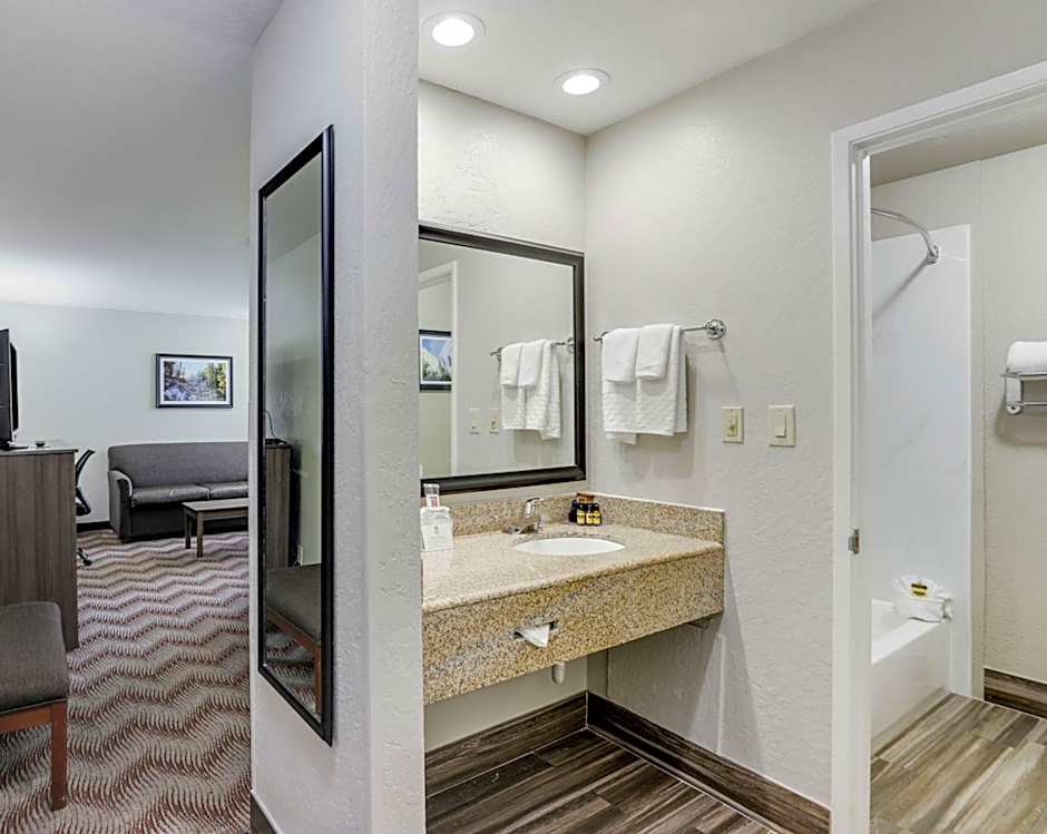 Best Western Plus Sonora Oaks Hotel & Conference Center