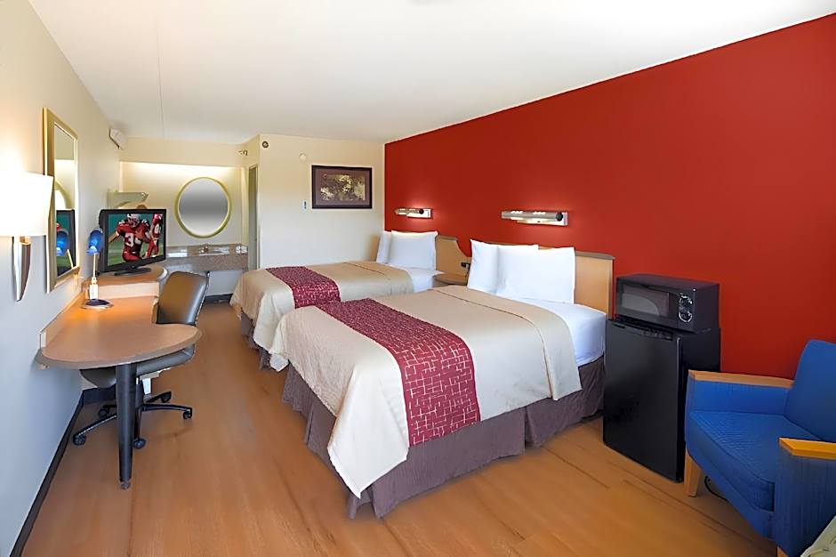 Red Roof Inn Cincinnati Northeast - Blue Ash