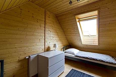 Two-Bedroom Chalet - Free Parking