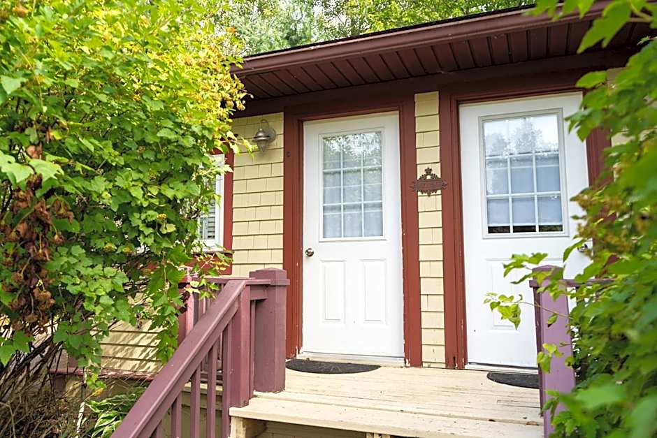 Dominion Hill Country Inn