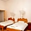 MAKERERE UNIVERSITY GUEST HOUSE