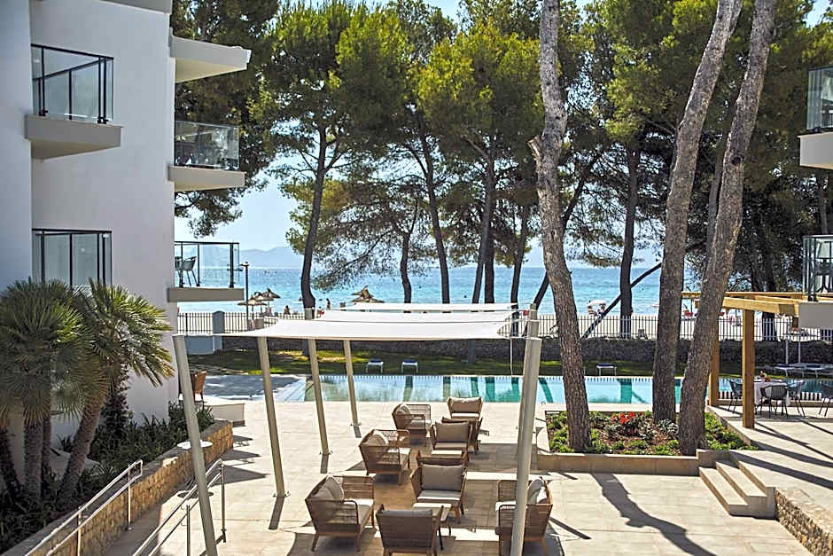 Sofia Alcudia Beach