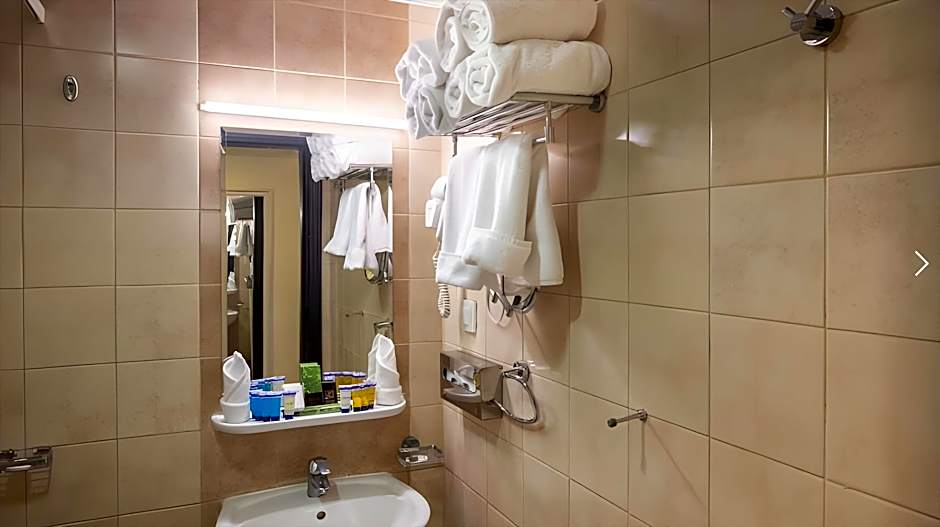 Durrat Al Eiman Hotel