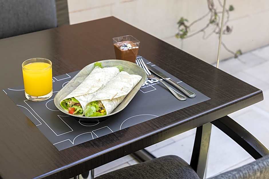 Holiday Inn Express Santiago Las Condes By IHG