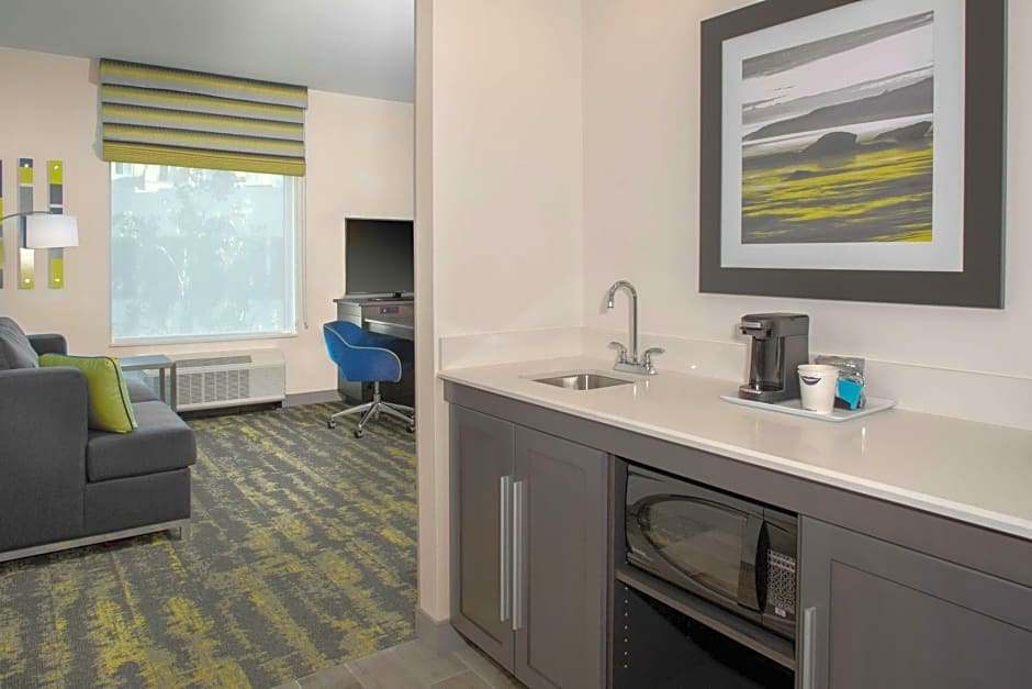 Hampton Inn By Hilton & Suites Irvine-Orange County Airport