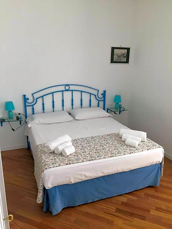 Photo 1 of 39 of Double Room