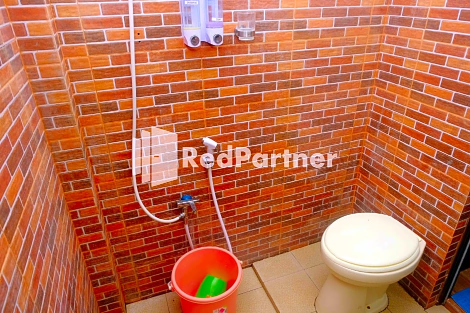 Guest House Bibong Makassar Mitra RedDoorz