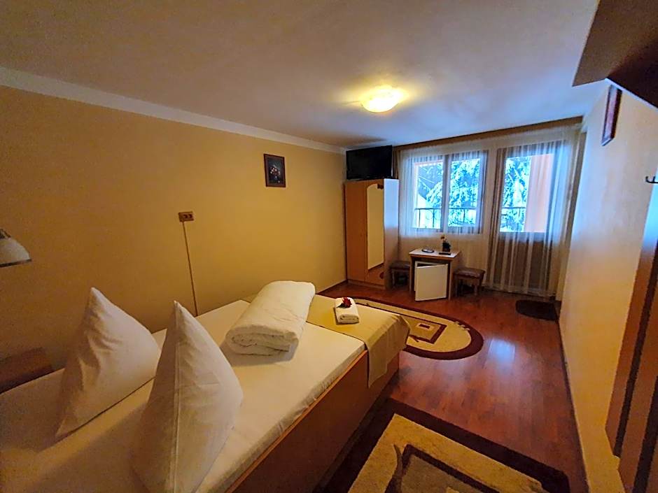 Complex Turistic Caprioara