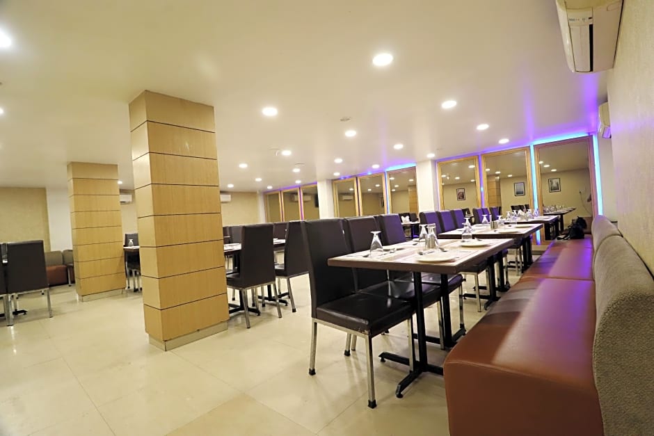 HOTEL RAJHANS REGENT, BHOPAL