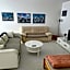 Martin City Stay - Elegant Apartment with Private Parking