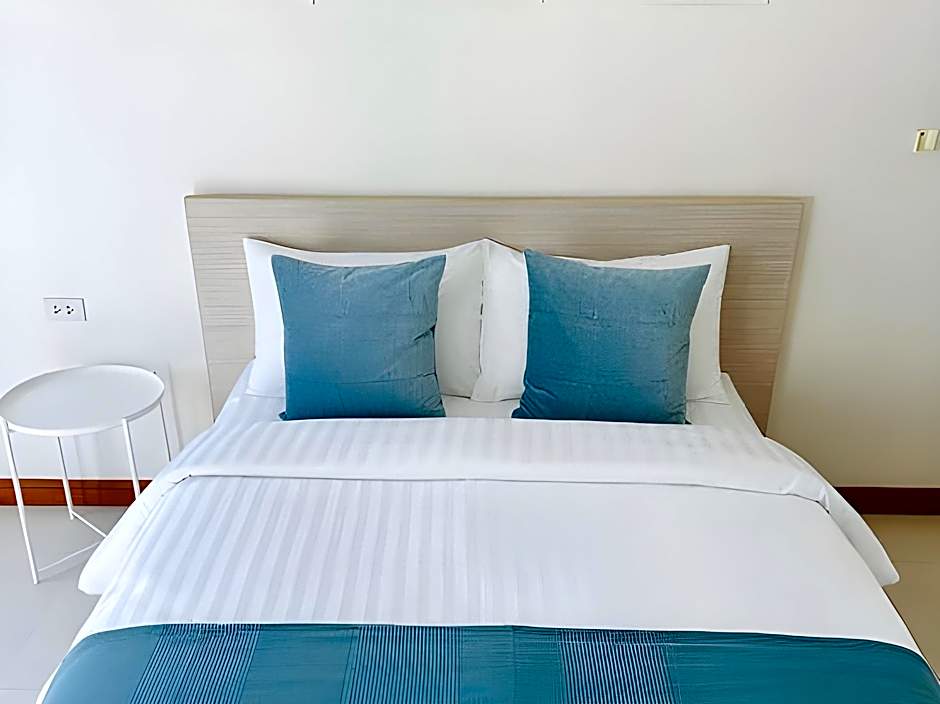 The Lodge @ Min Residence