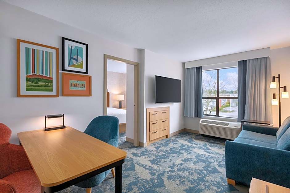 Hampton Inn & Suites by Hilton Langley-Surrey