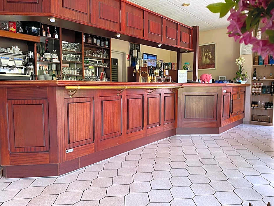 Les Orchidées Logis, Hôtel & Restaurant