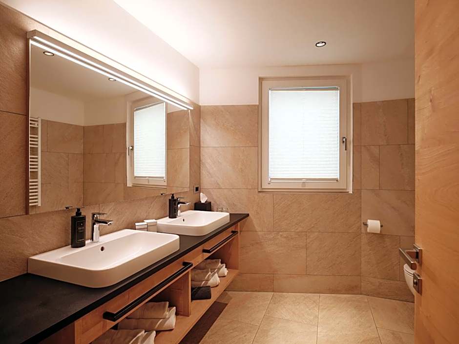 Cityhotel Goldener Adler B&B
