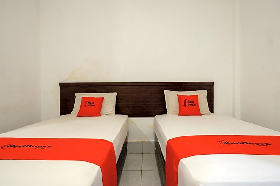 RedDoorz Syariah @ Hotel Wisma Indonesia Kendari