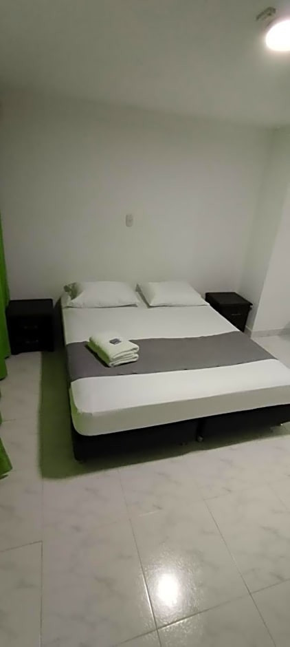 Ayenda 1230 Paradise Lleras