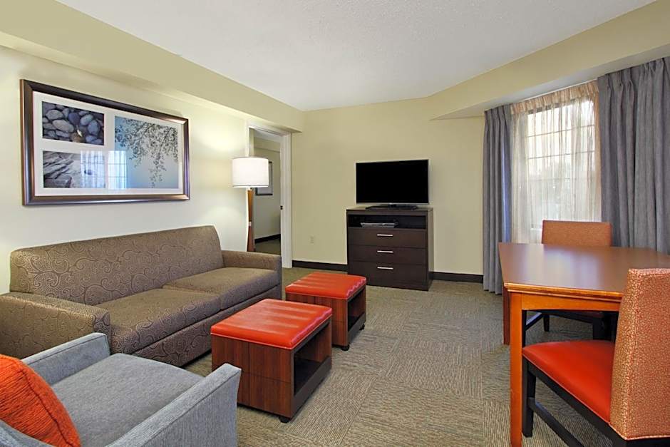 Staybridge Suites Tysons - McLean By IHG
