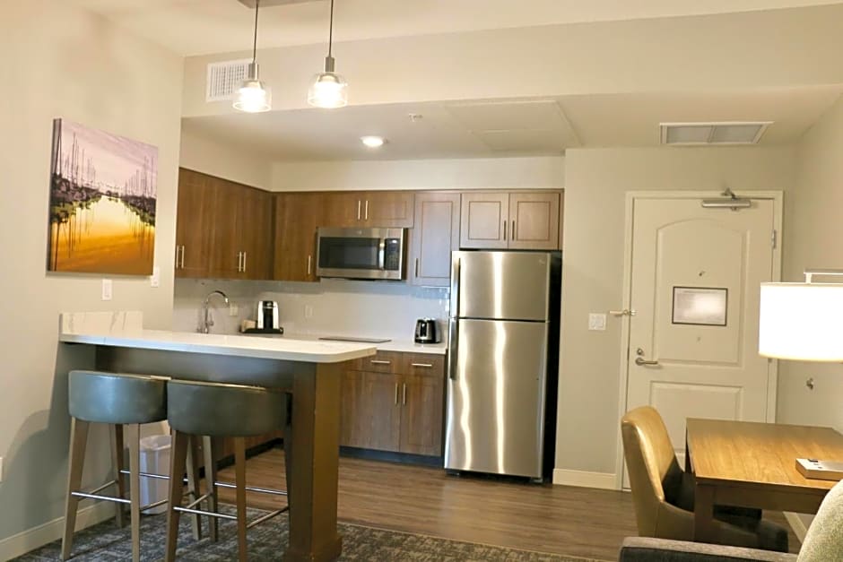 Staybridge Suites Long Beach Airport By IHG