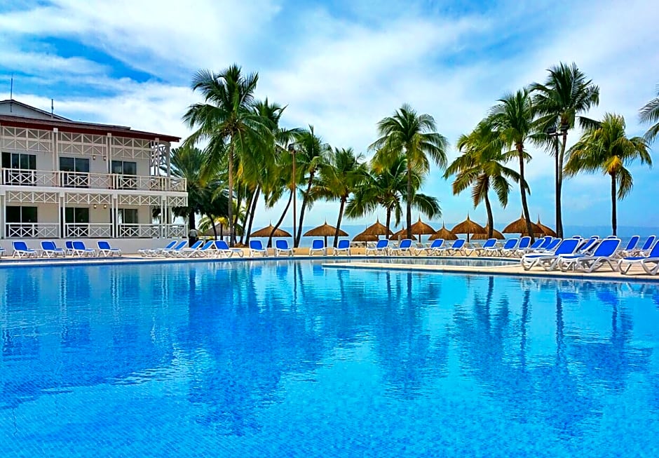 Royal Decameron Indigo Beach Resort & Spa