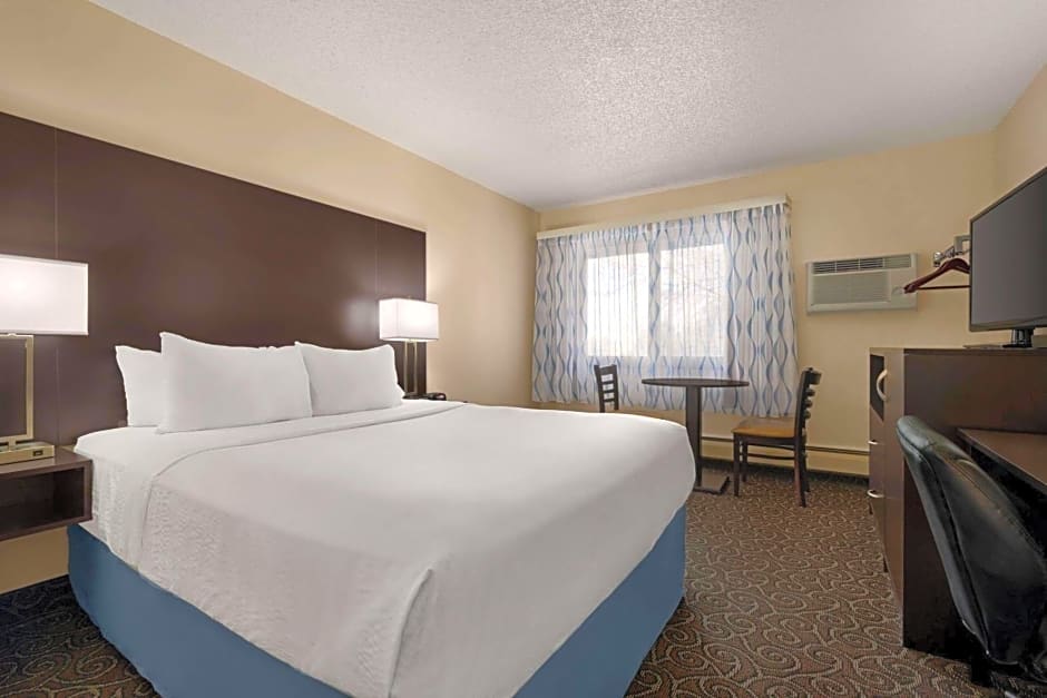 Days Inn by Wyndham Fort Collins