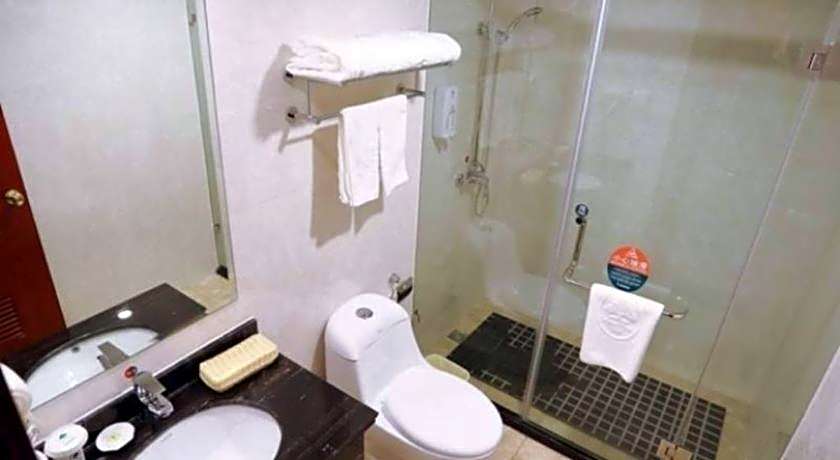 Greentree Inn Heze Mudan Road Bus Terminal Station Express Hotel