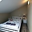 Happy Hotel