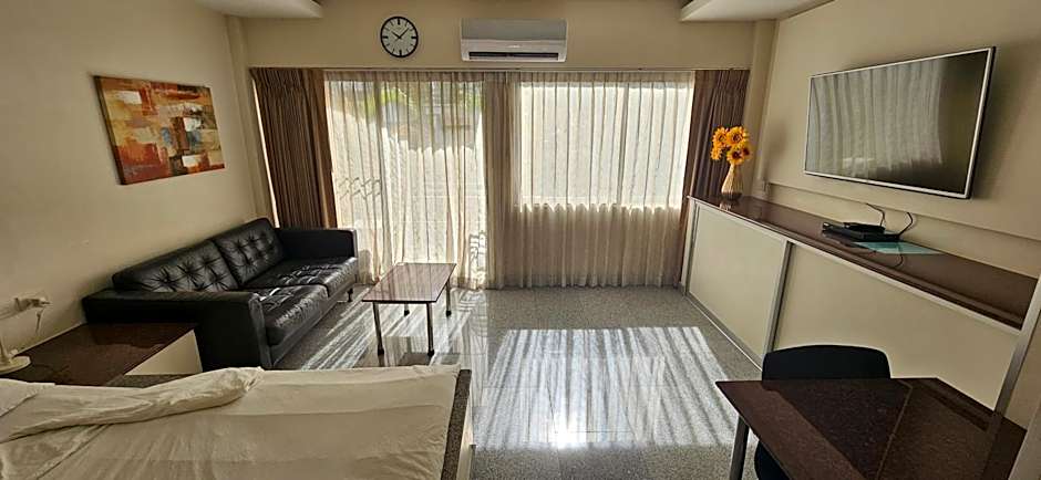 Oasis Rentals, Diana Estate, Pattaya
