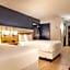 La Quinta Inn & Suites by Wyndham Danbury