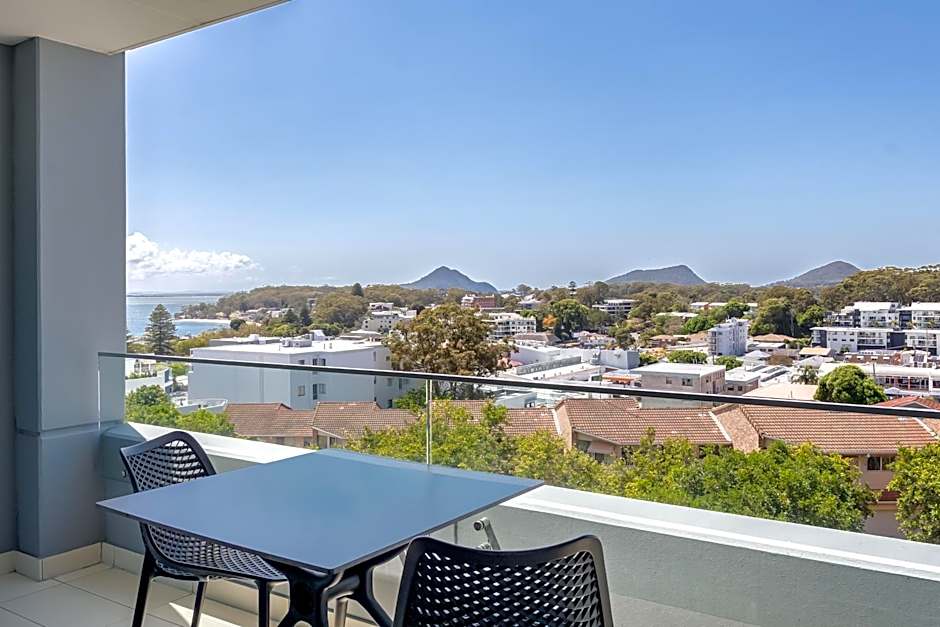 Oaks Nelson Bay Lure Suites