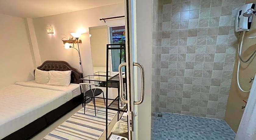 Ban Thungdang Housetel Bangkok