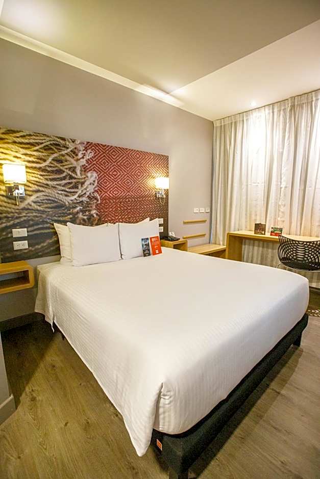 Ibis Quito