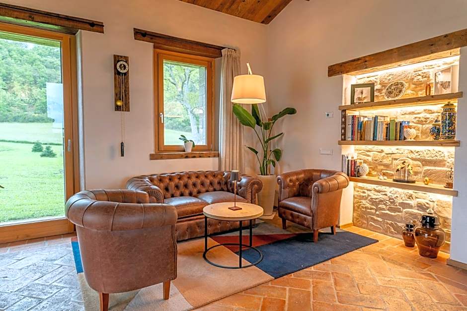 Aura Relais