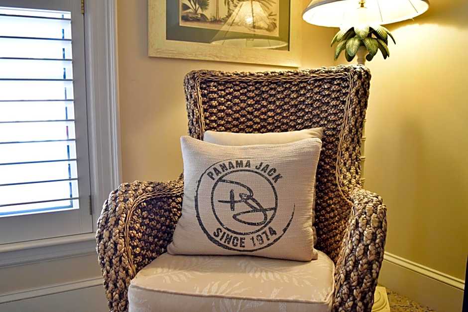 JH Adams Inn, Trademark Collection by Wyndham