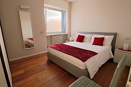 Deluxe One-Bedroom Apartment with City View