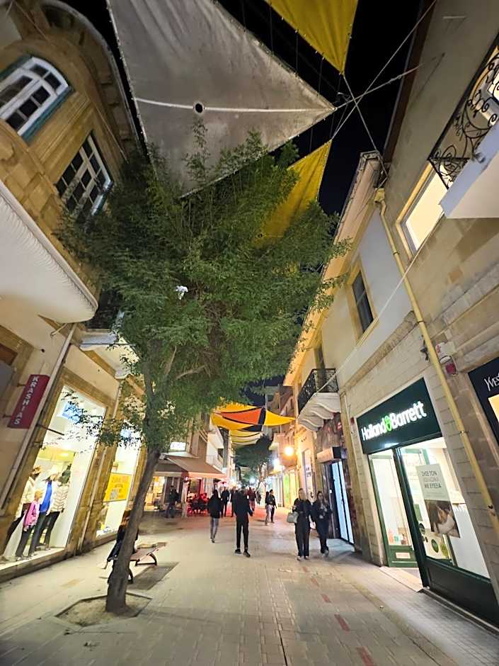 MARTIN Nicosia City Suites