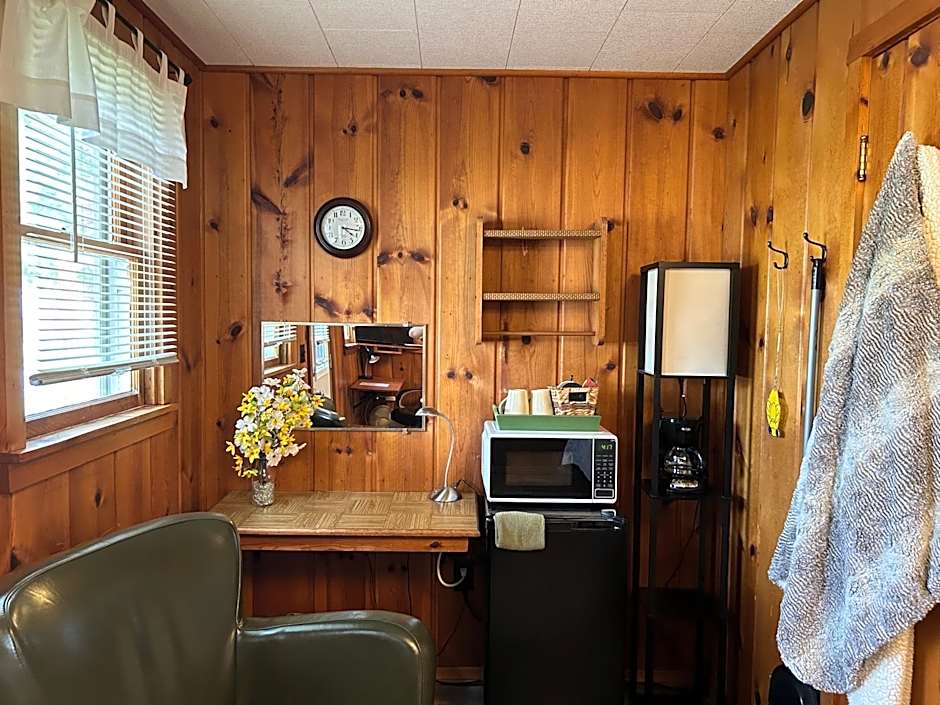 Cedar Ridge Cabins