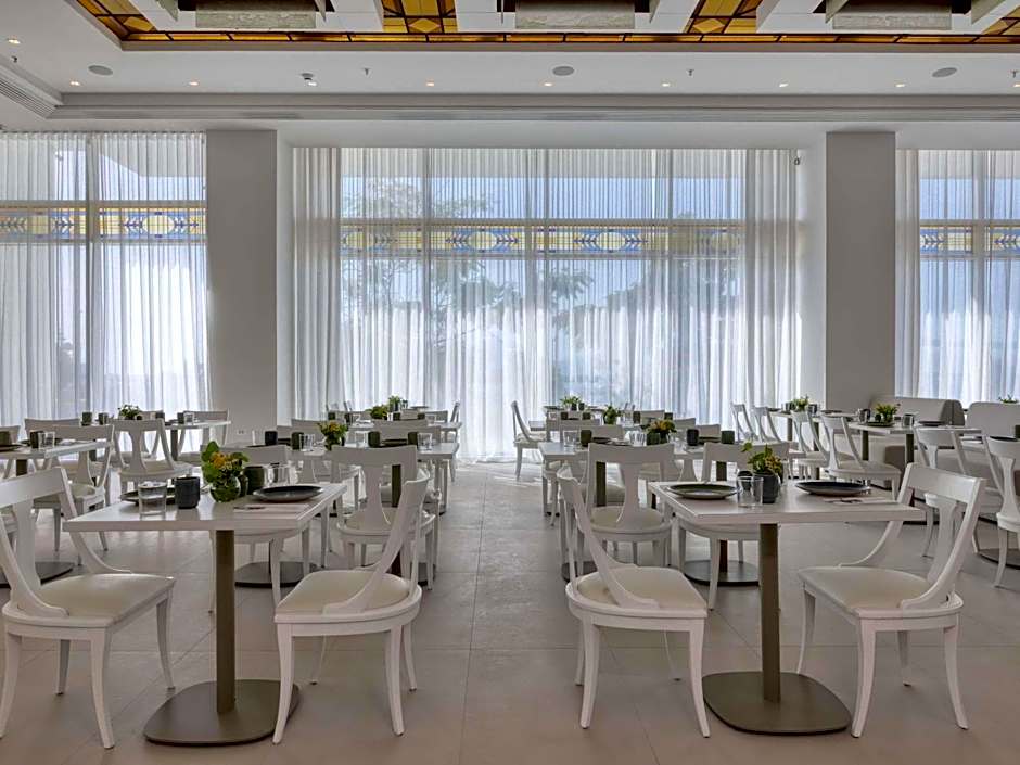 Mercure Patras Astir