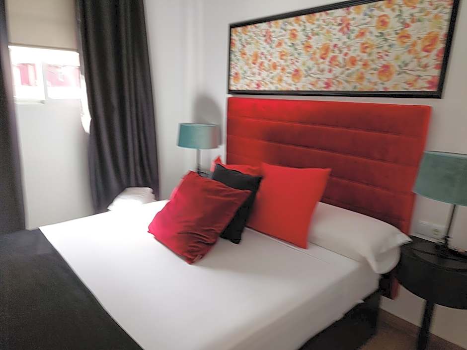 Apartamentos Rous - Solo adultos