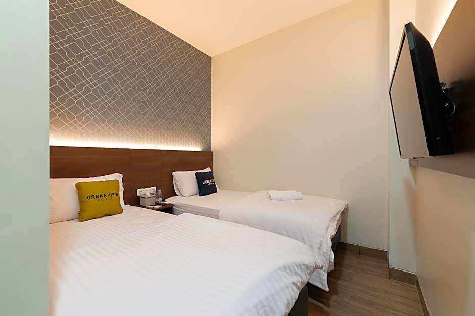 Urbanview Hotel Cengkareng Jakarta by RedDoorz