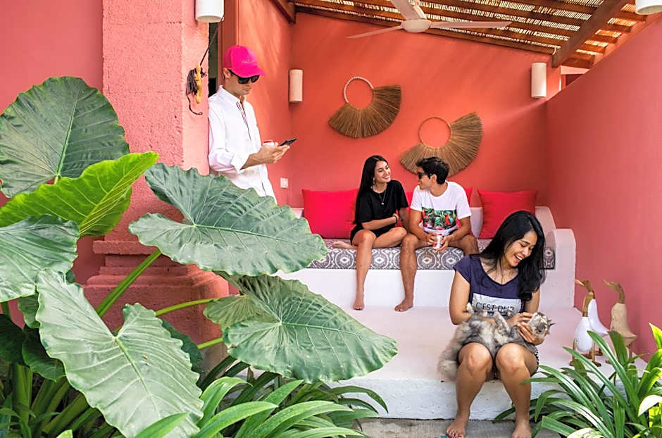 PinkPrivate Sanur - for Cool Adults Only