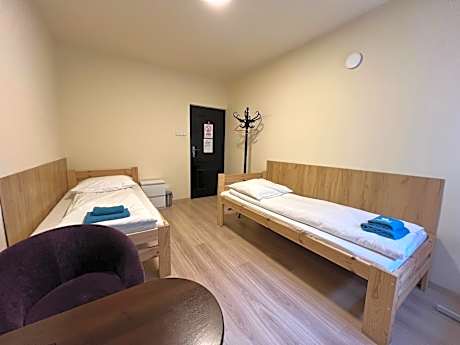 Standard Twin Room with Shared Bathroom
