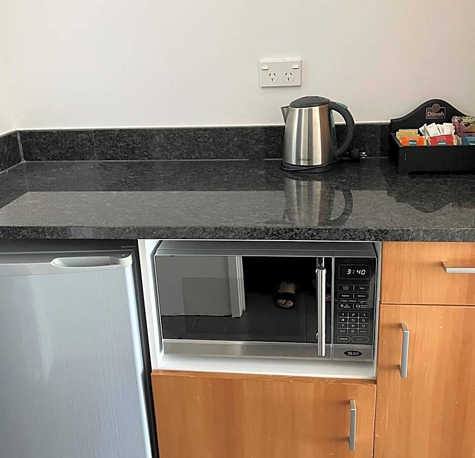 Auto Lodge Motor Inn