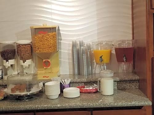 Sunburst Spa & Suites Motel – Culver City, CA
